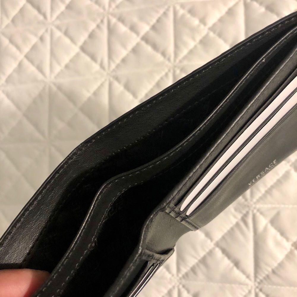 Versace Wallet - Picture 4 of 7